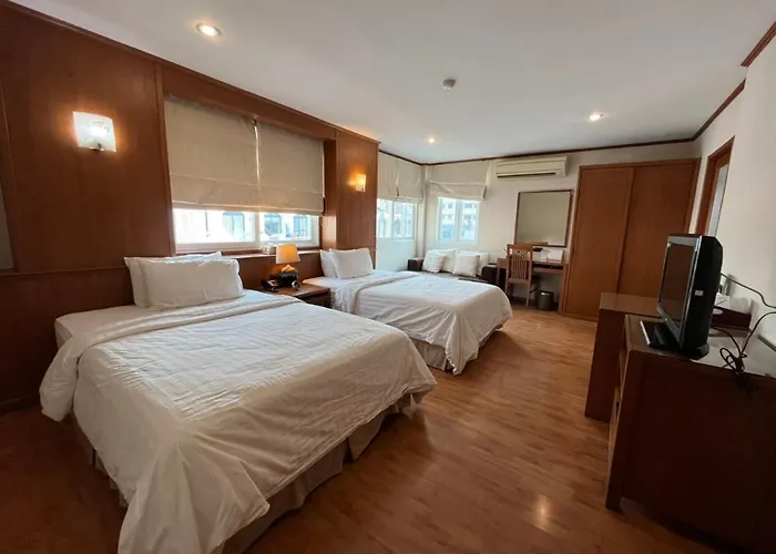Jhouse Thonglor Hotel 4*
