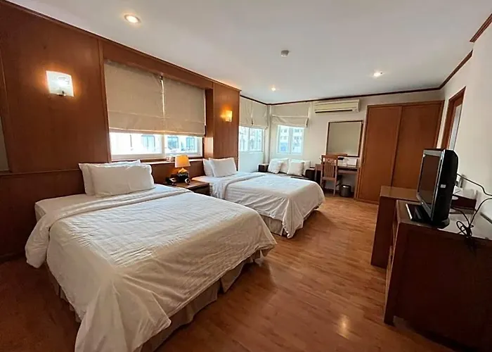 Jhouse Thonglor 4*